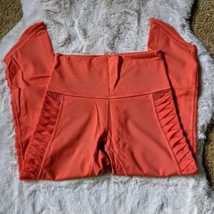 EUC Lululemon cropped leggings